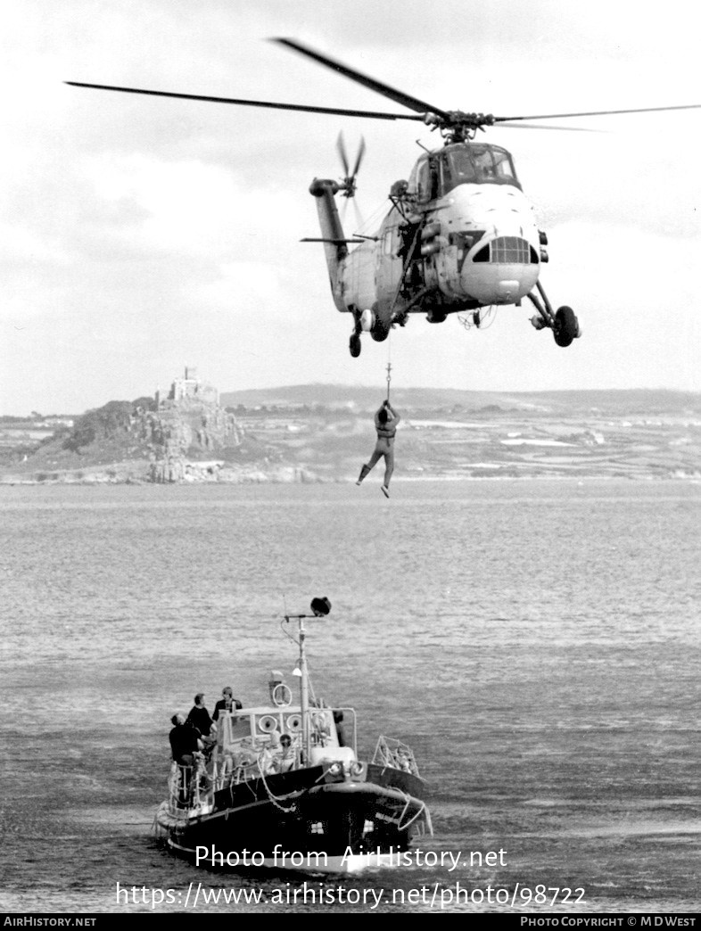 Aircraft Photo of XM845 | Westland WS-58 Wessex HAS.1 | UK - Navy | AirHistory.net #98722