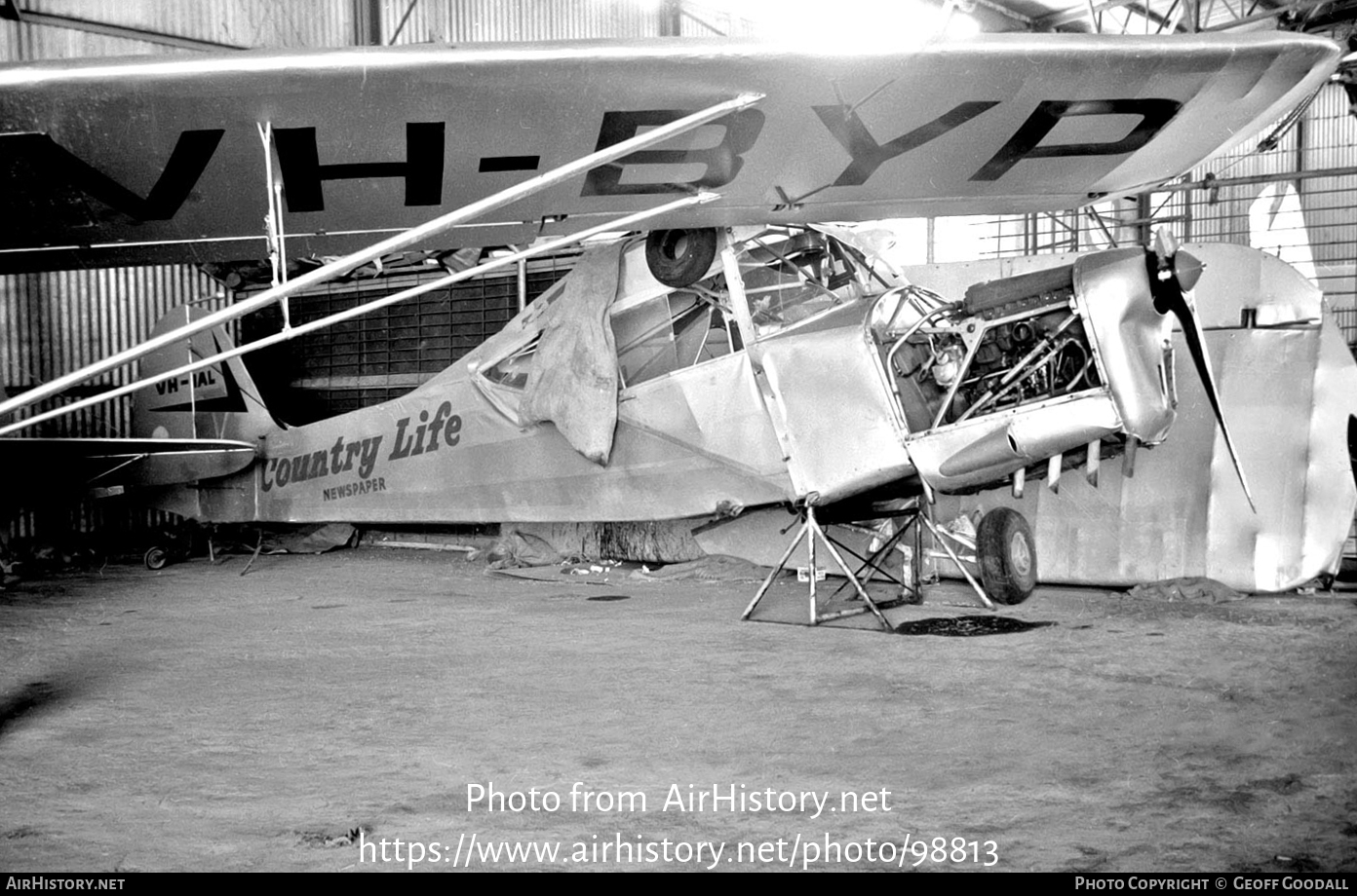 Aircraft Photo of VH-IAL | Auster J-5 Adventurer | Country Life Newspaper | AirHistory.net #98813