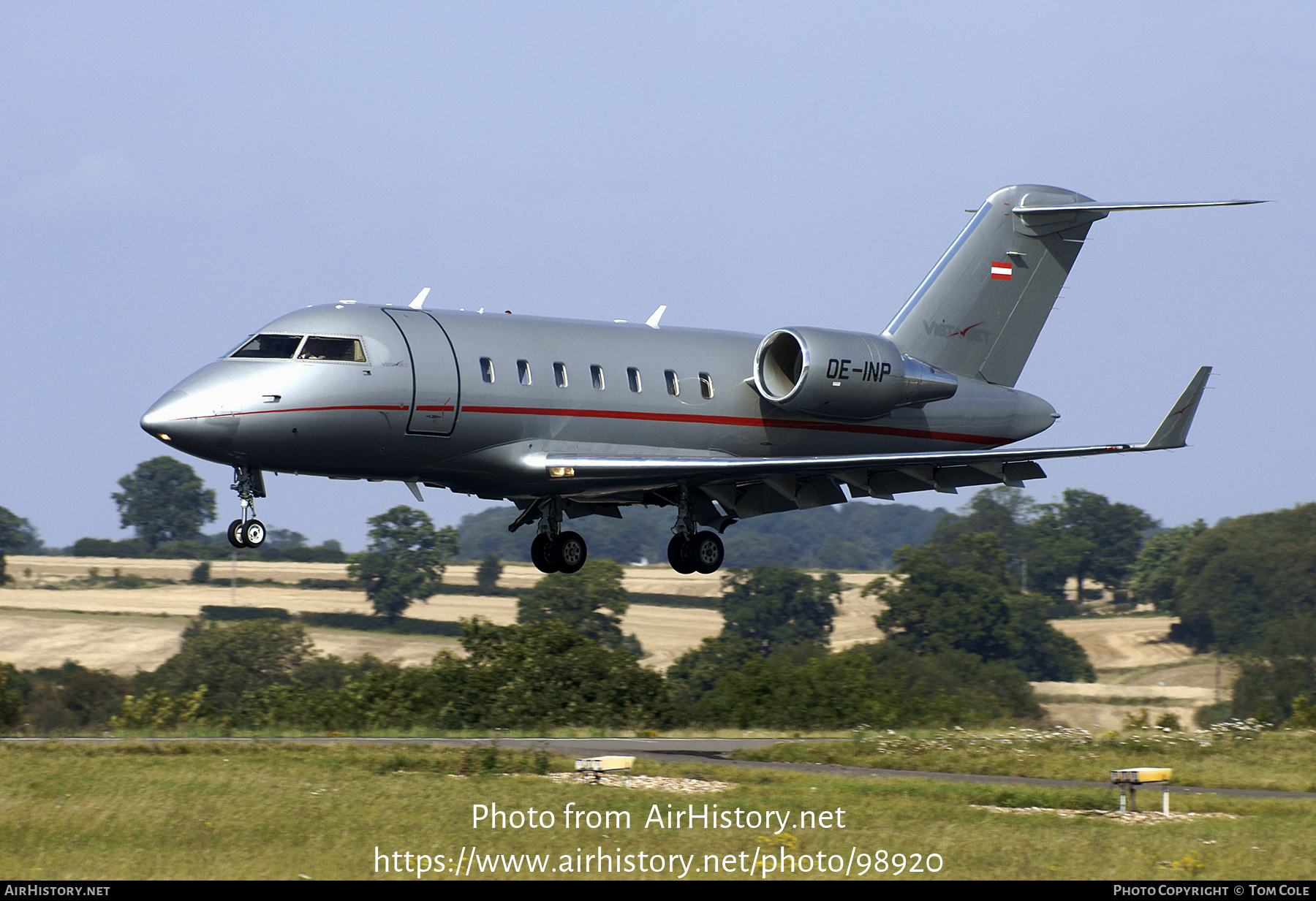 Aircraft Photo of OE-INP | Bombardier Challenger 605 (CL-600-2B16) | VistaJet | AirHistory.net #98920