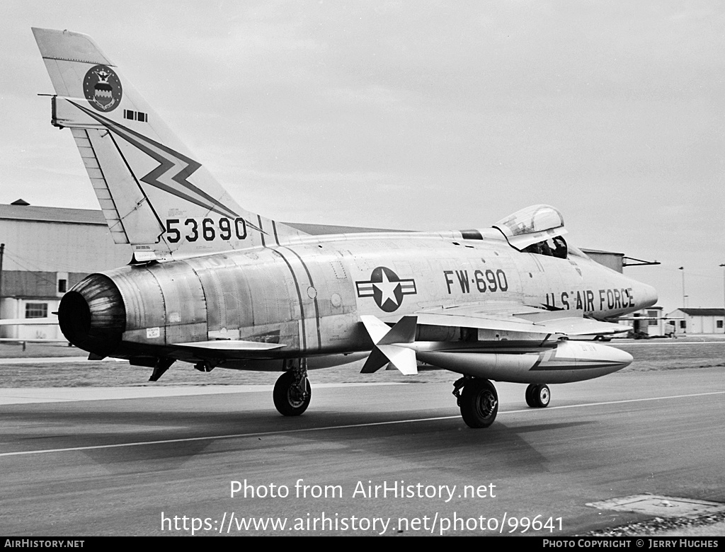 Aircraft Photo of 55-3690 / 53690 | North American F-100D Super Sabre | USA - Air Force | AirHistory.net #99641