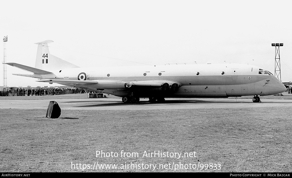 Aircraft Photo of XV244 | Hawker Siddeley HS-801 Nimrod MR.1 | UK - Air Force | AirHistory.net #99833