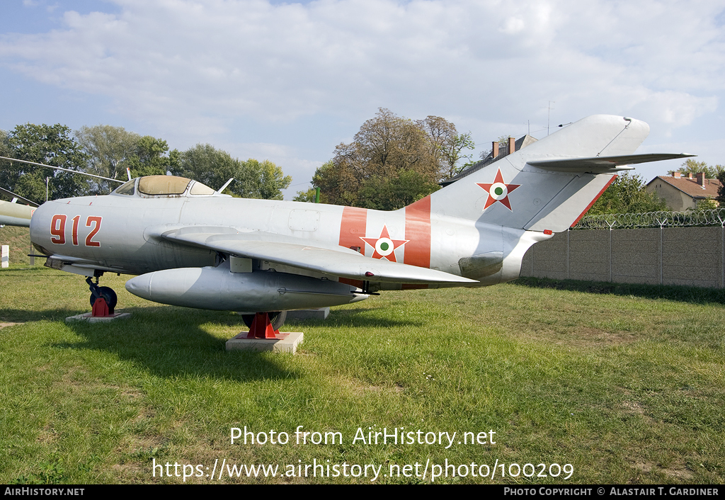 Aircraft Photo of 912 | Mikoyan-Gurevich MiG-15bis | Hungary - Air Force | AirHistory.net #100209