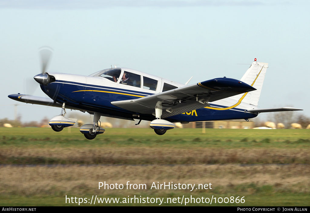 Aircraft Photo of G-PECK | Piper PA-32-300 Cherokee Six | AirHistory.net #100866