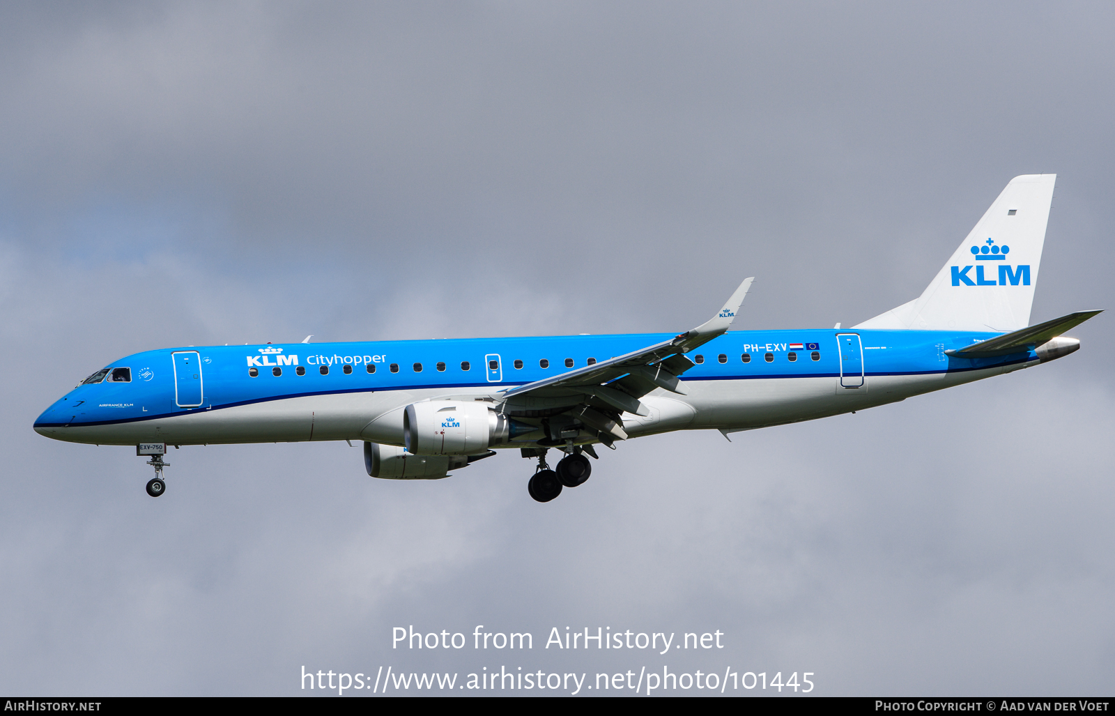 Aircraft Photo of PH-EZV | Embraer 190STD (ERJ-190-100STD) | KLM Cityhopper | AirHistory.net #101445