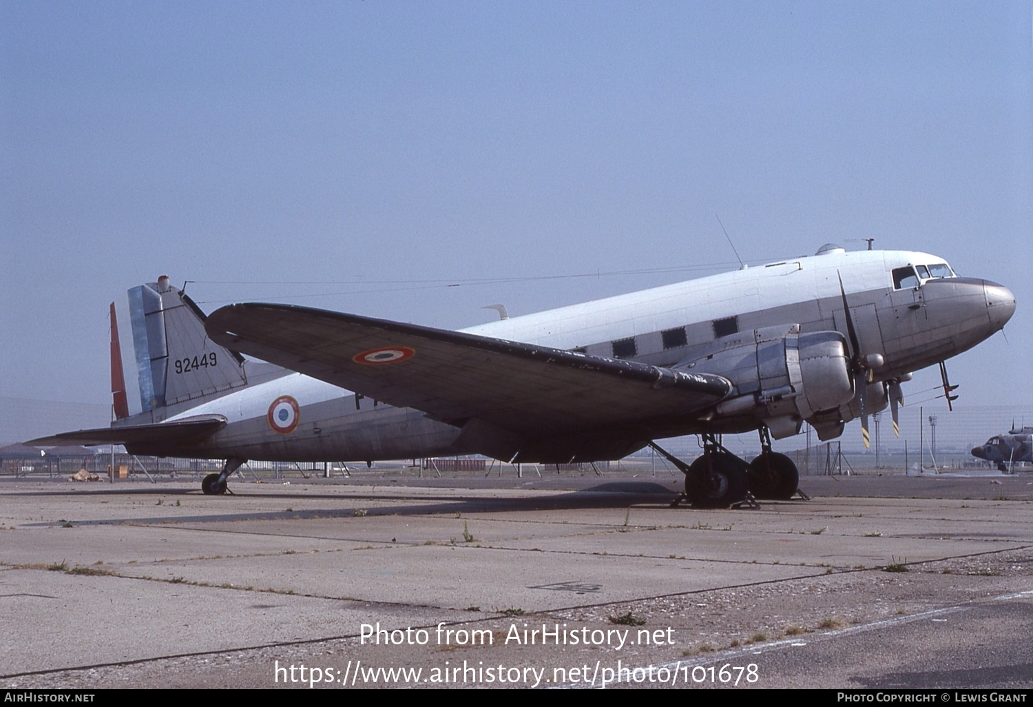 Aircraft Photo of 92449 | Douglas C-47A Skytrain | France - Air Force | AirHistory.net #101678