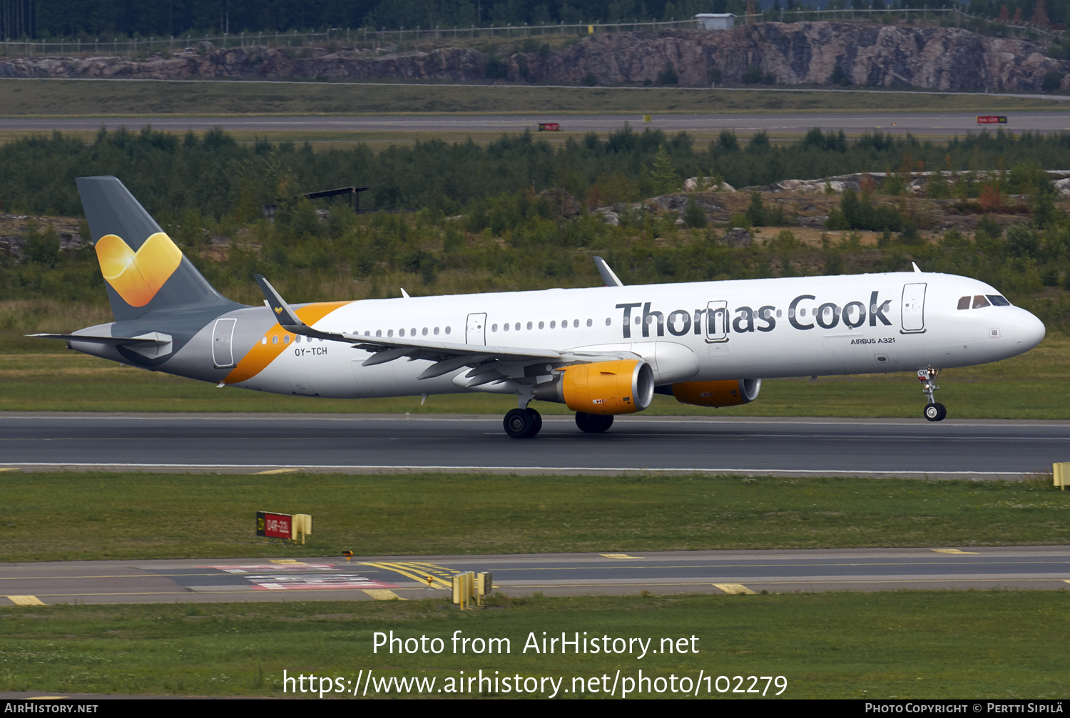 Aircraft Photo of OY-TCH | Airbus A321-211 | Thomas Cook Airlines | AirHistory.net #102279