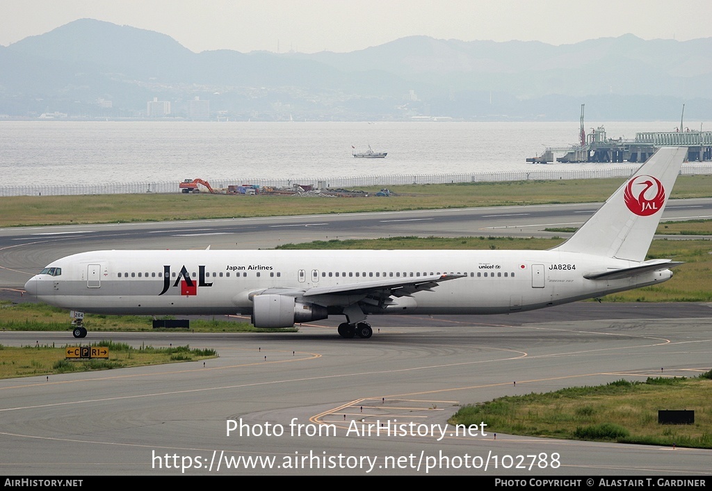 Aircraft Photo of JA8264 | Boeing 767-346 | Japan Airlines - JAL | AirHistory.net #102788