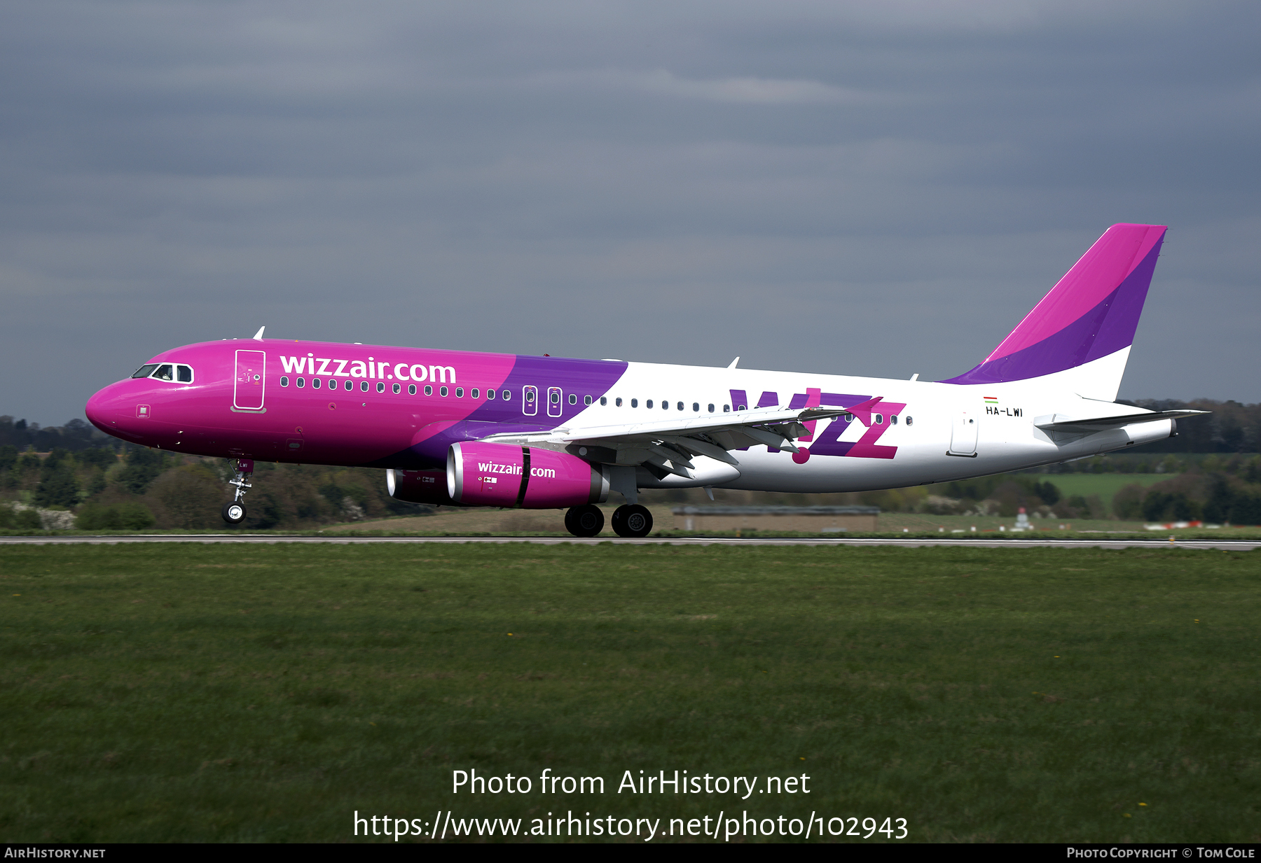 Aircraft Photo of HA-LWI | Airbus A320-232 | Wizz Air | AirHistory.net #102943