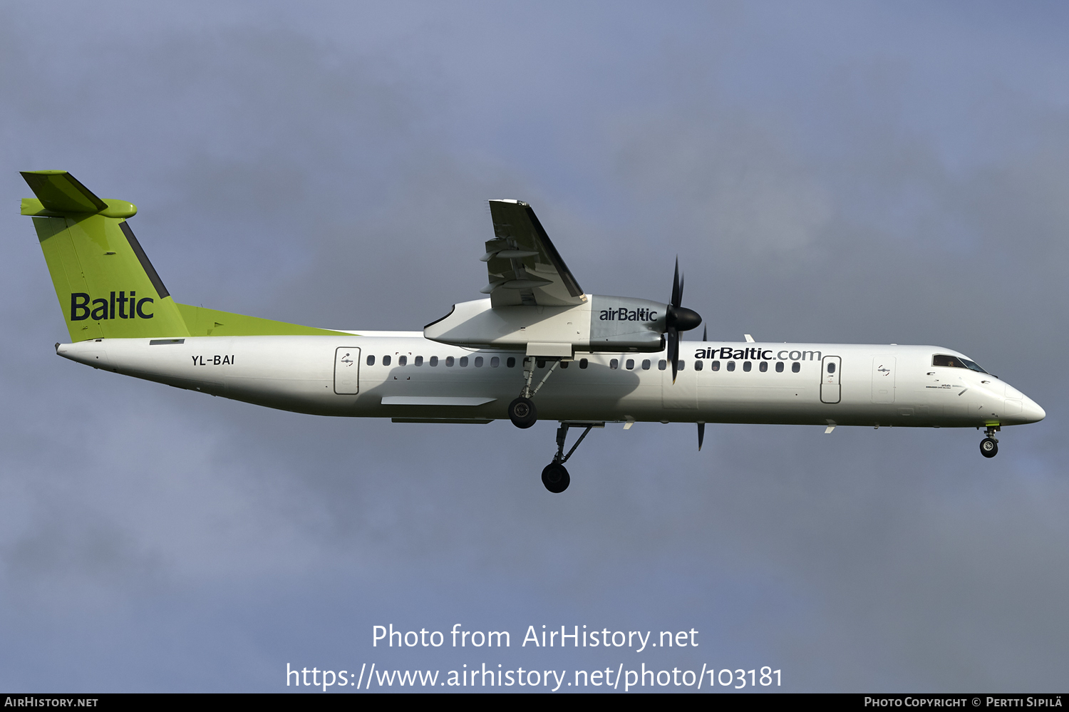 Aircraft Photo of YL-BAI | Bombardier DHC-8-402 Dash 8 | AirBaltic | AirHistory.net #103181