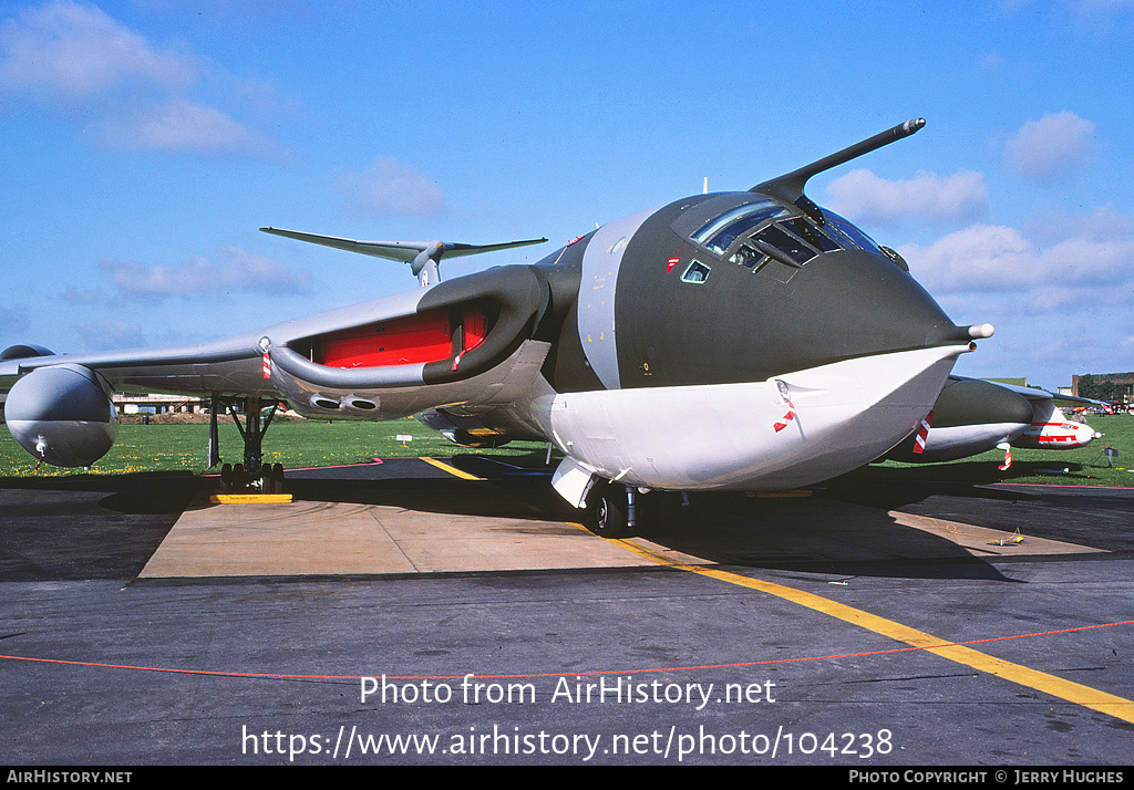 Aircraft Photo of XH673 | Handley Page HP-80 Victor K2 | UK - Air Force | AirHistory.net #104238