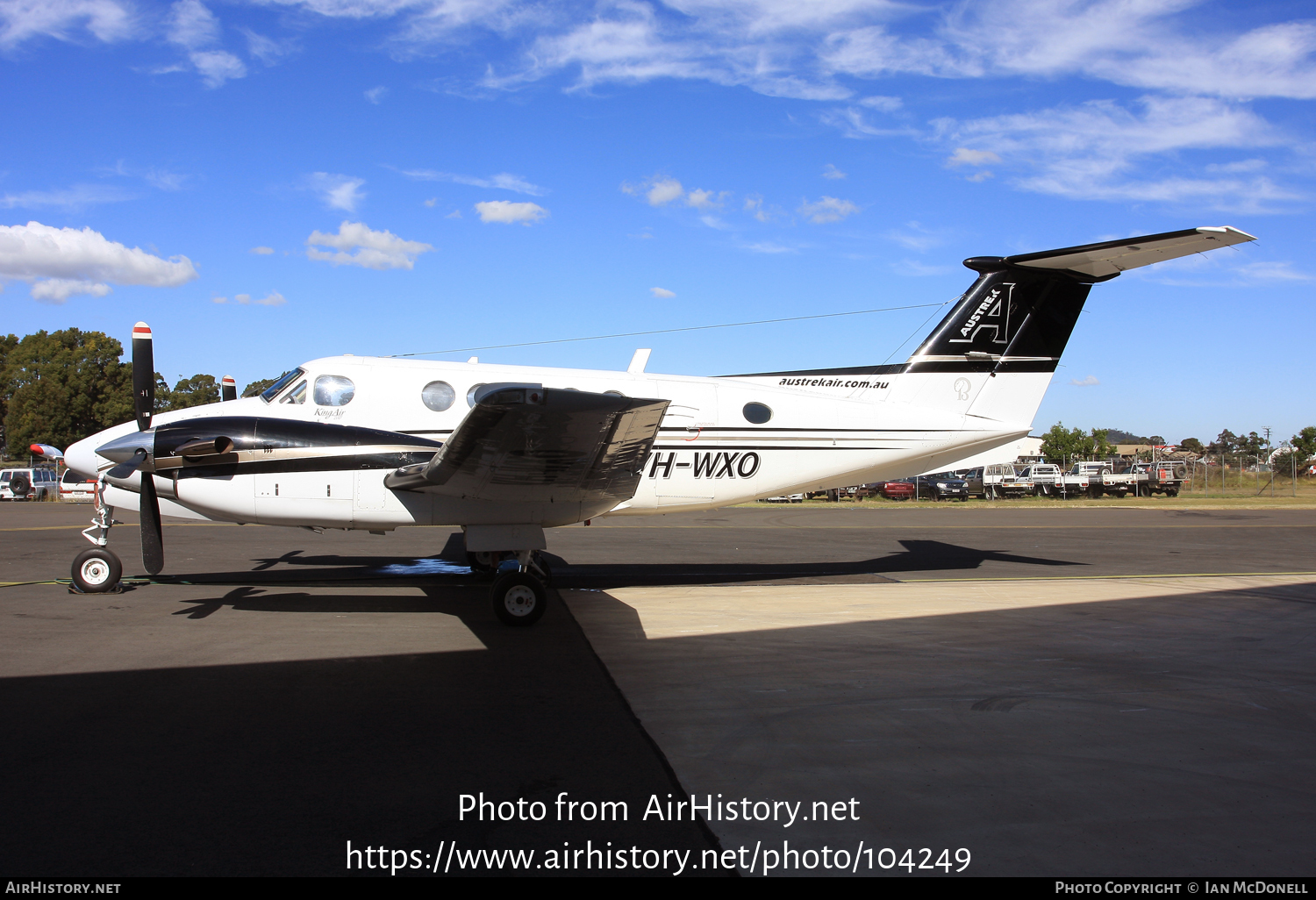 Aircraft Photo of VH-WXO | Beech B200 Super King Air | Austrek Air Charter | AirHistory.net #104249