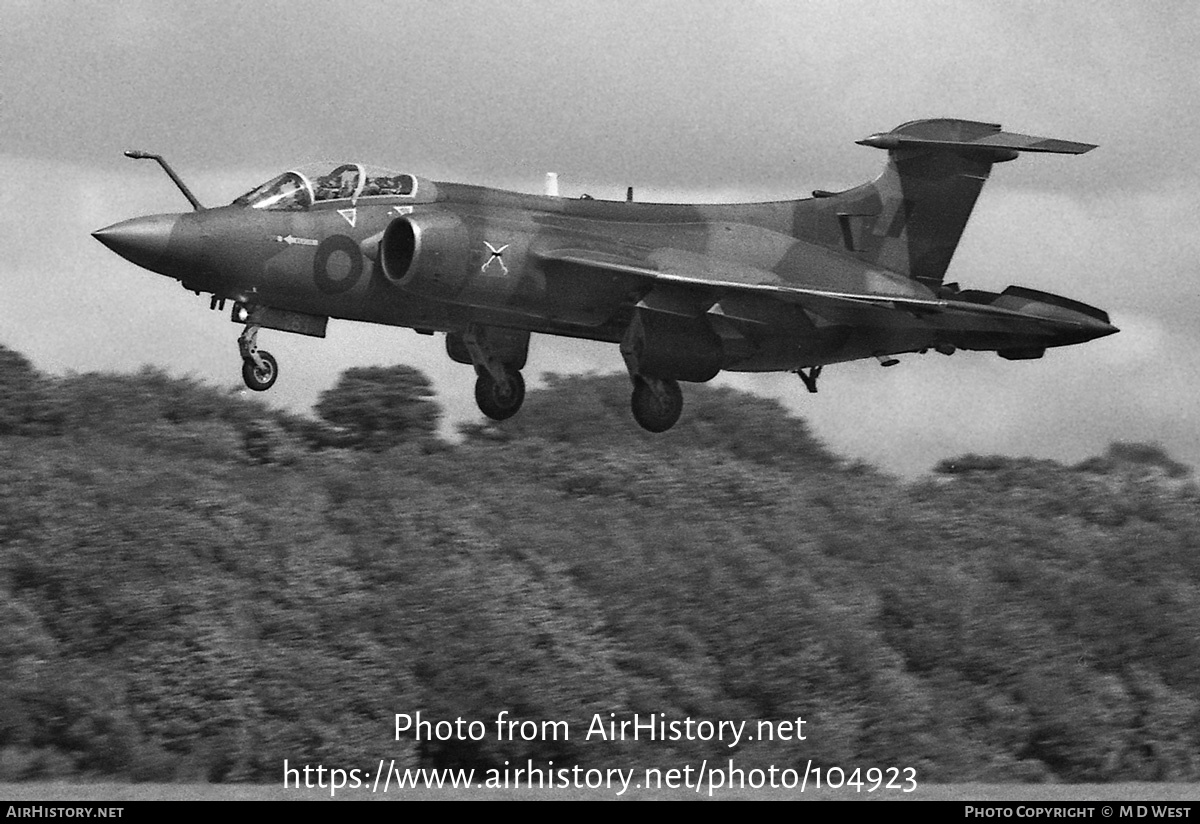 Aircraft Photo of XT283 | Hawker Siddeley Buccaneer S2A | UK - Air Force | AirHistory.net #104923