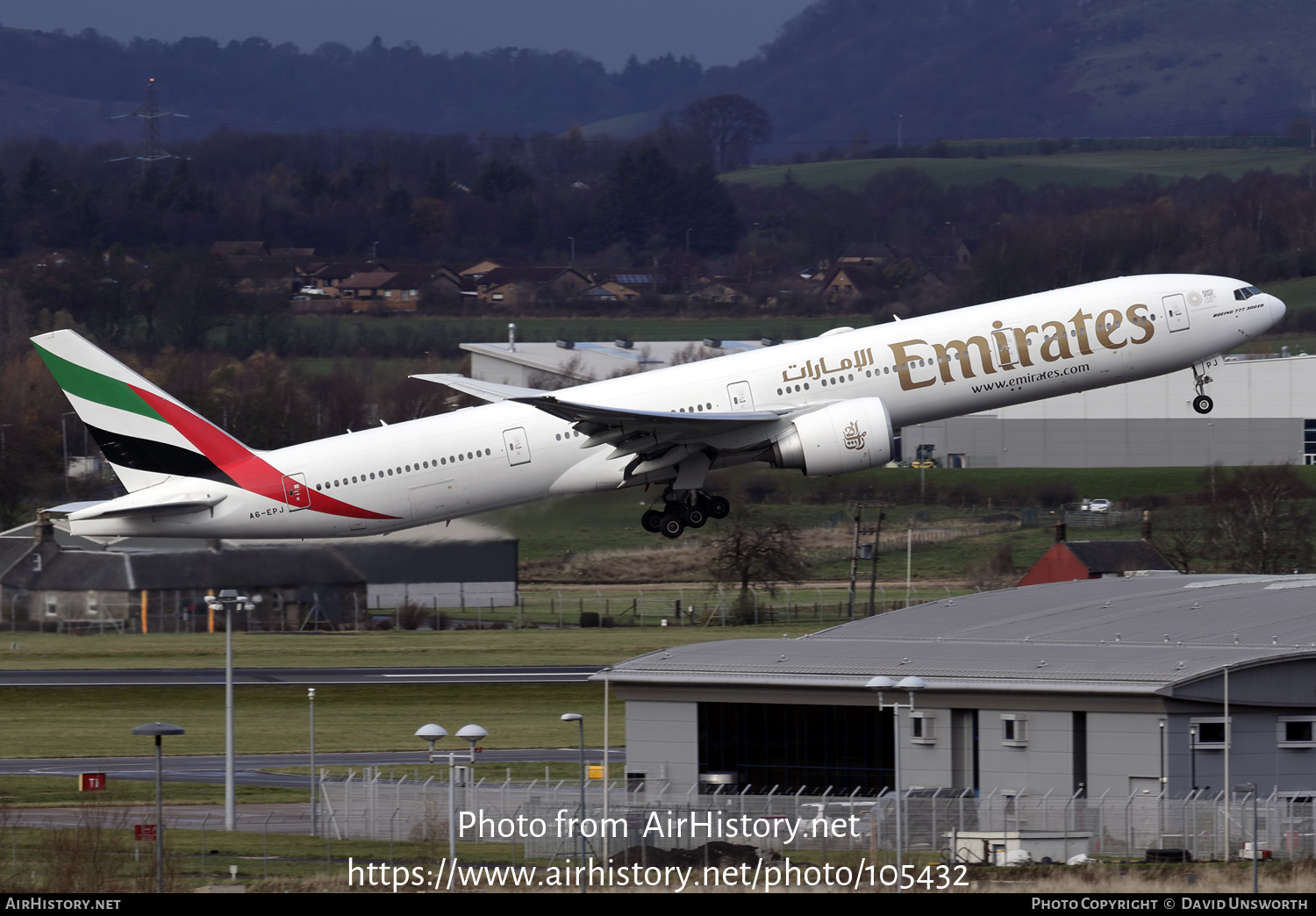 Aircraft Photo of A6-EPJ | Boeing 777-31H/ER | Emirates | AirHistory.net #105432