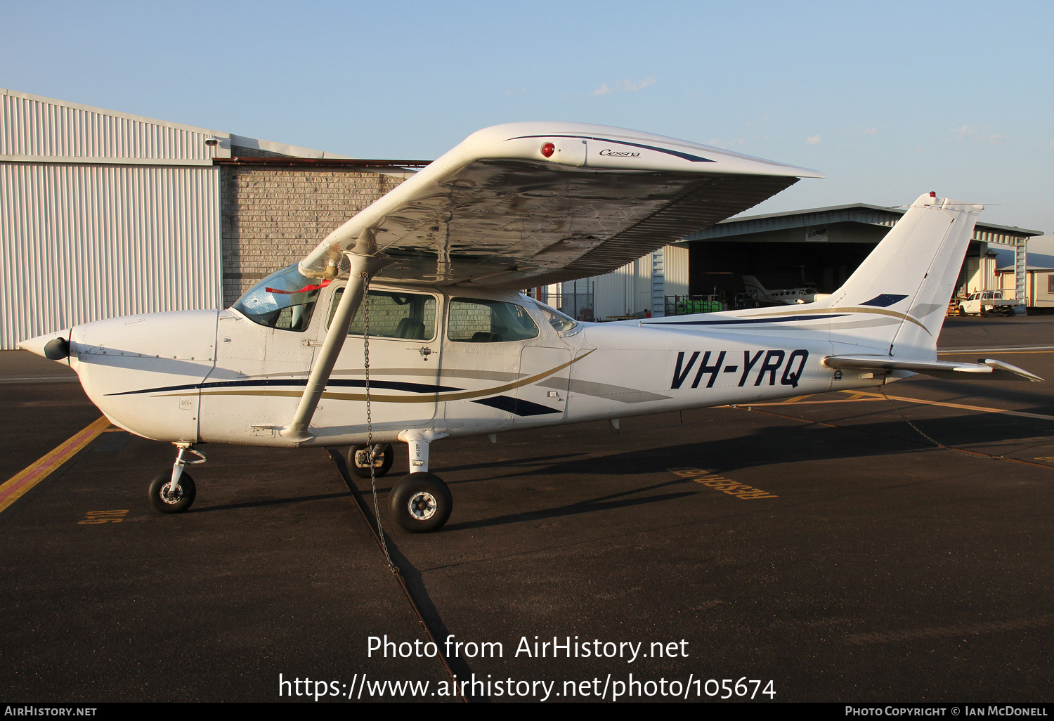 Aircraft Photo of VH-YRQ | Cessna 172N Skyhawk | AirHistory.net #105674