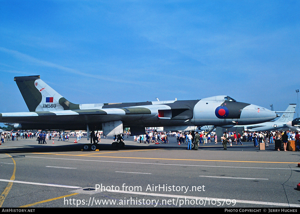 Aircraft Photo of XM569 | Avro 698 Vulcan B.2 | UK - Air Force | AirHistory.net #105709