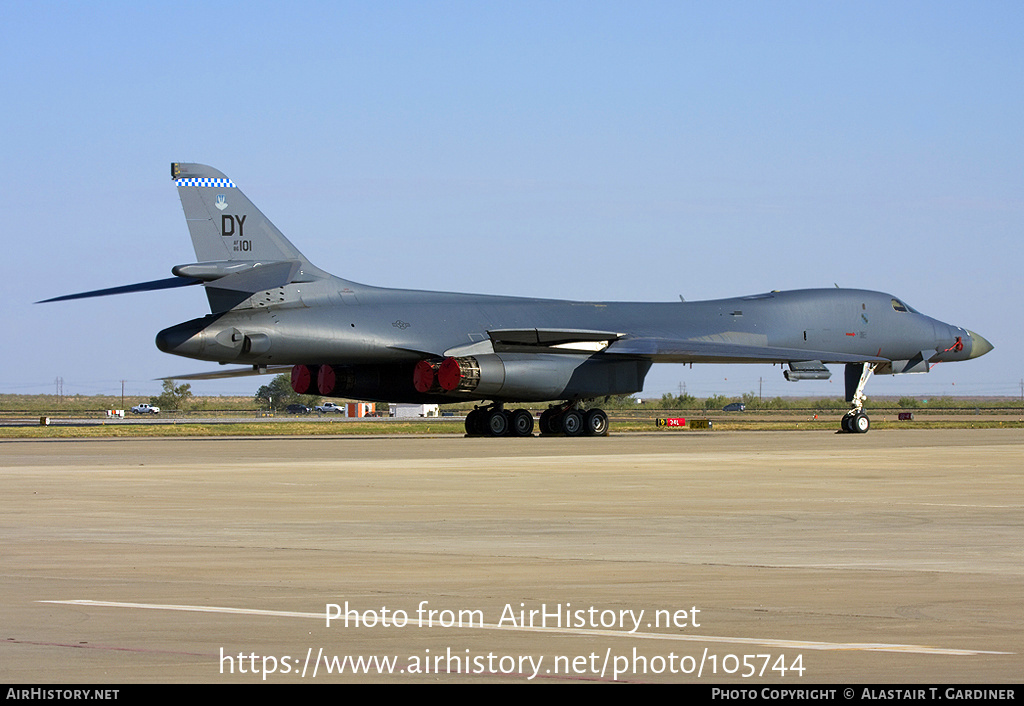 Aircraft Photo of 86-0101 / AF86-101 | Rockwell B-1B Lancer | USA - Air Force | AirHistory.net #105744