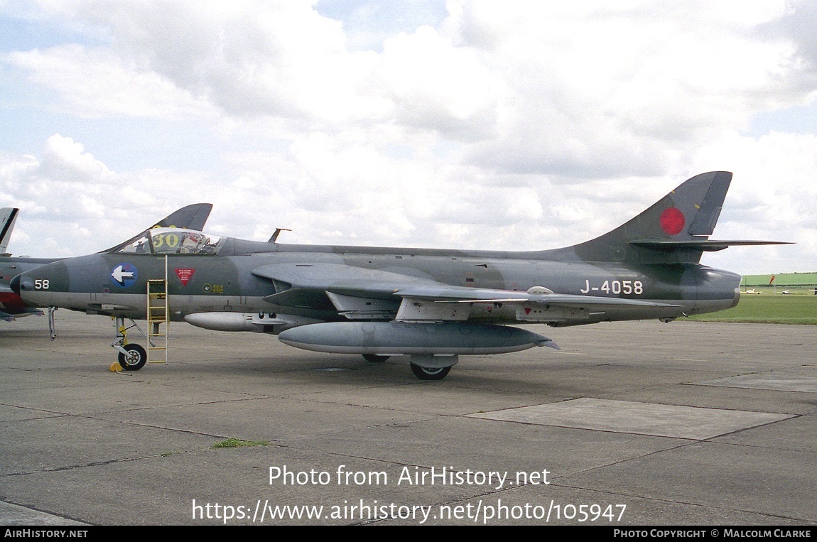 Aircraft Photo of G-BWFS / J-4058 | Hawker Hunter F58 | Switzerland - Air Force | AirHistory.net #105947