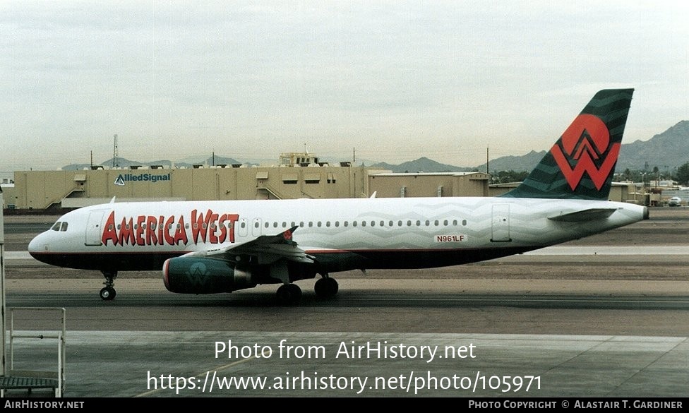 Aircraft Photo of N961LF | Airbus A320-232 | America West Airlines | AirHistory.net #105971