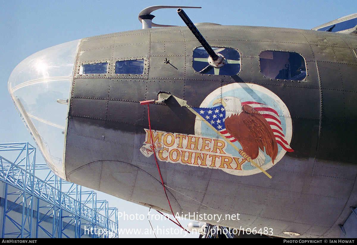 Aircraft Photo of F-AZDX / 22955 | Boeing B-17G Flying Fortress | USA - Air Force | AirHistory.net #106483