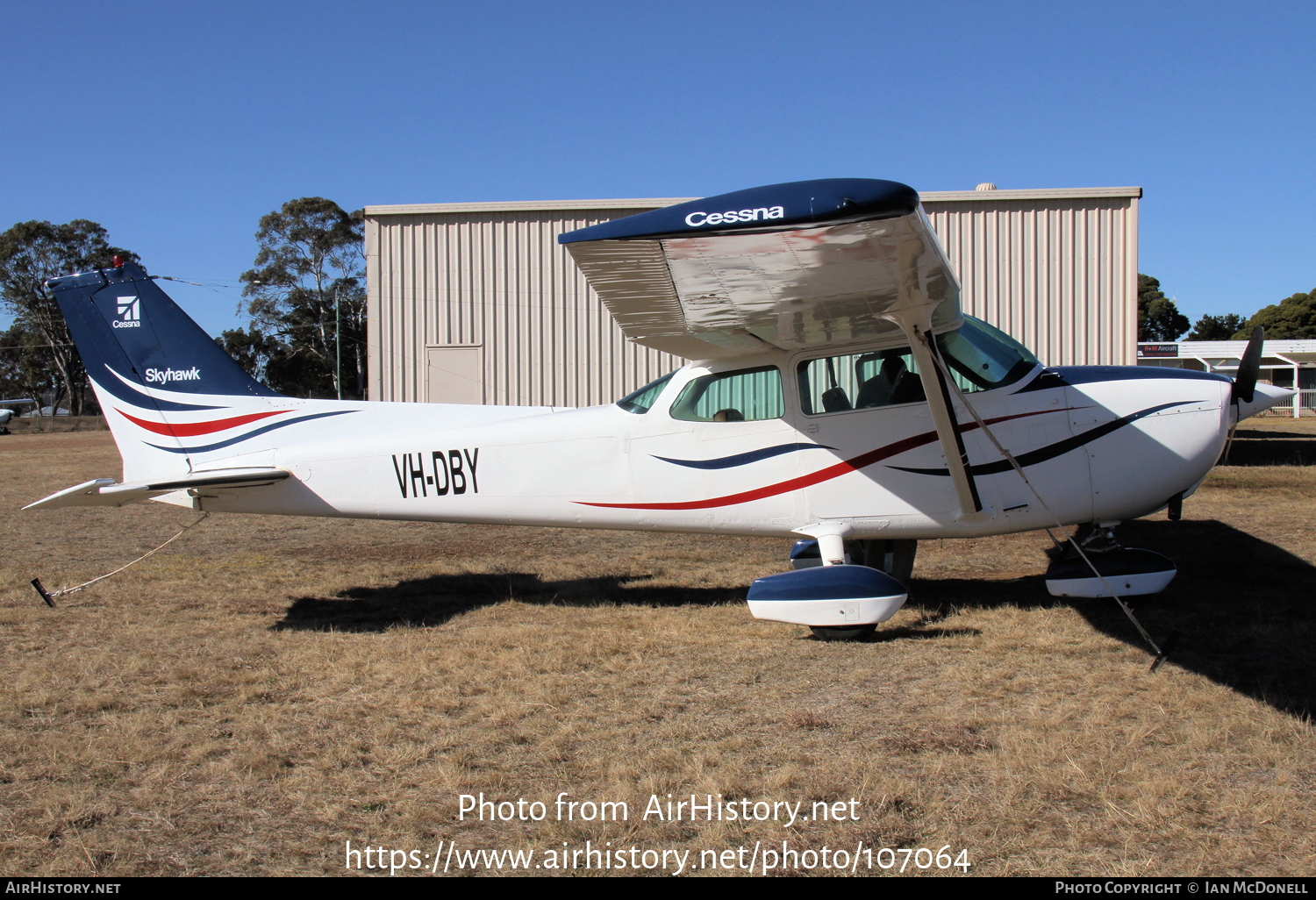 Aircraft Photo of VH-DBY | Cessna 172N Skyhawk | AirHistory.net #107064