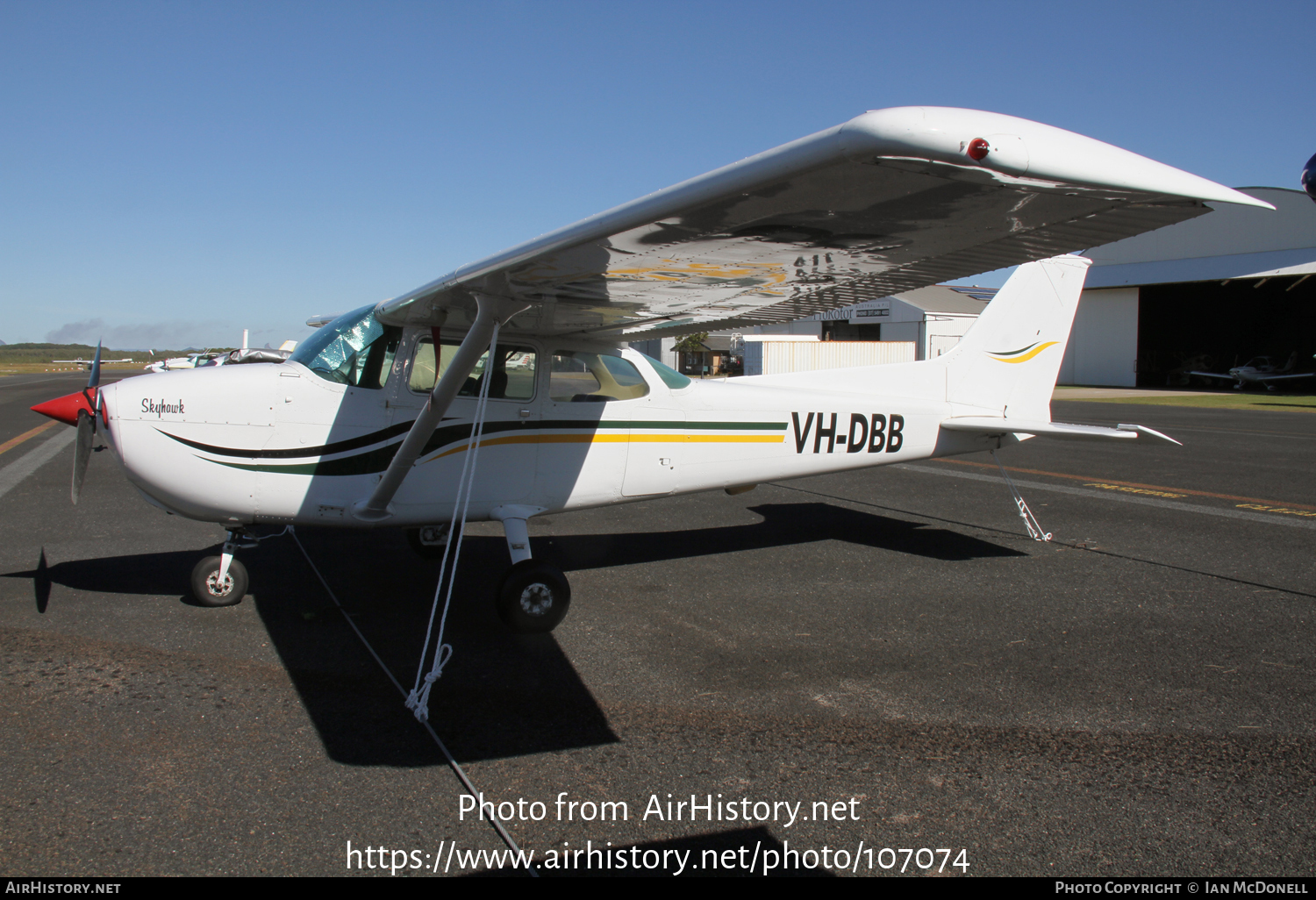 Aircraft Photo of VH-DBB | Cessna 172N Skyhawk | AirHistory.net #107074