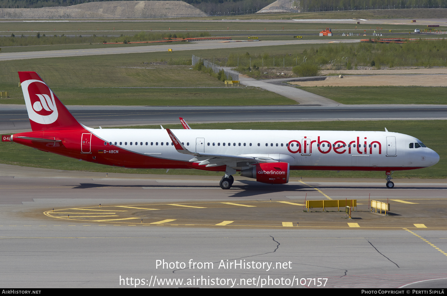 Aircraft Photo of D-ABCN | Airbus A321-211 | Air Berlin | AirHistory.net #107157