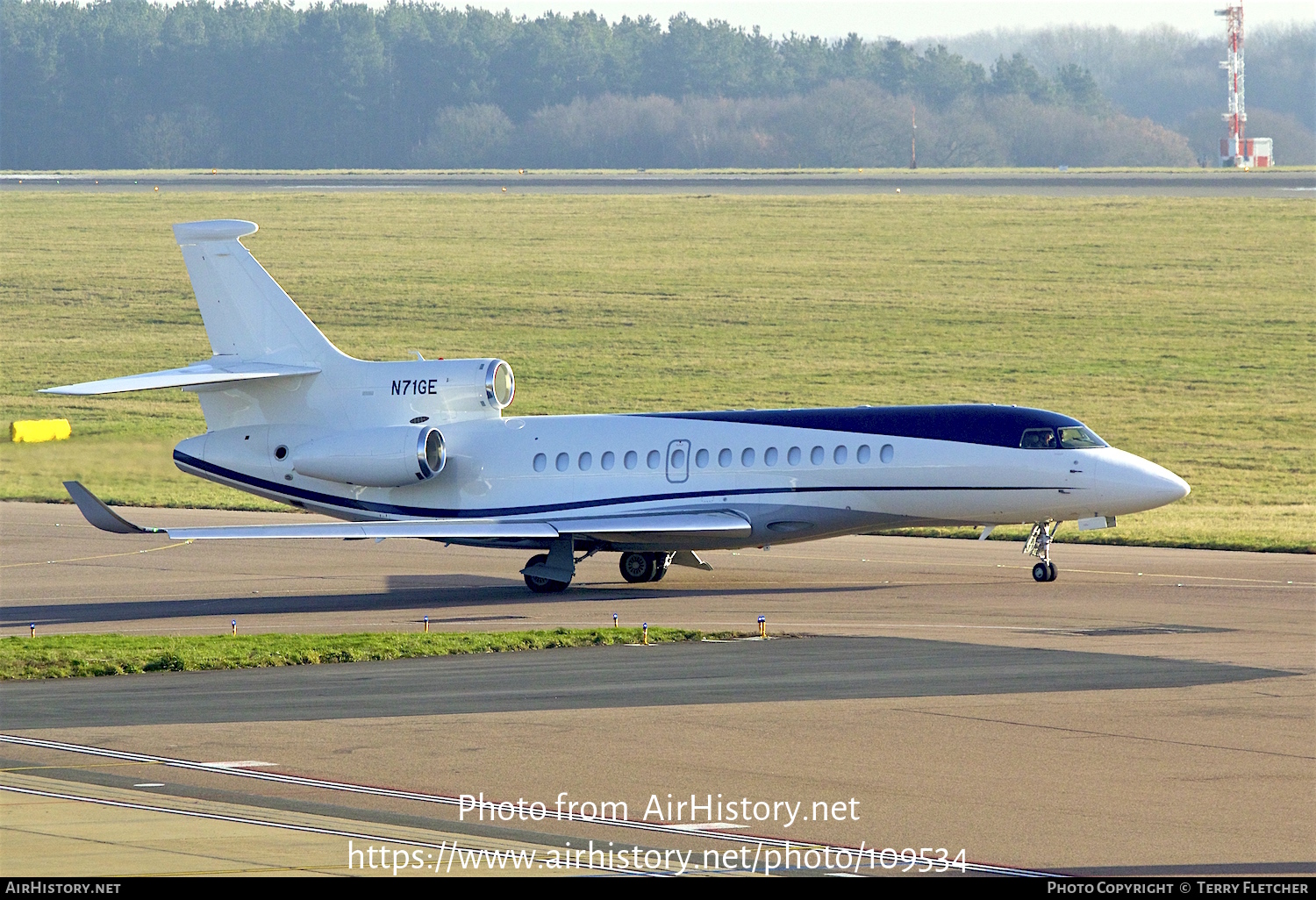 Aircraft Photo of N71GE | Dassault Falcon 8X | AirHistory.net #109534