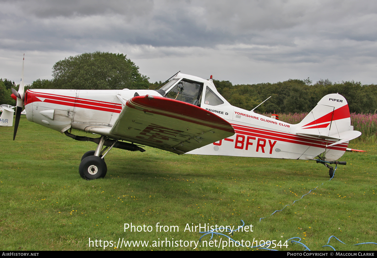 Aircraft Photo of G-BFRY | Piper PA-25-260 Pawnee | Yorkshire Gliding Club | AirHistory.net #109544