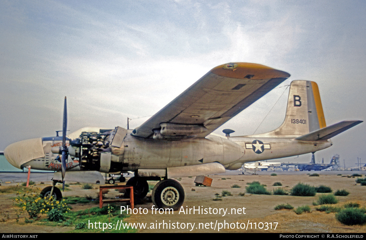 Aircraft Photo of N3457G / 139401 | Douglas A-26B Invader | USA - Air Force | AirHistory.net #110317