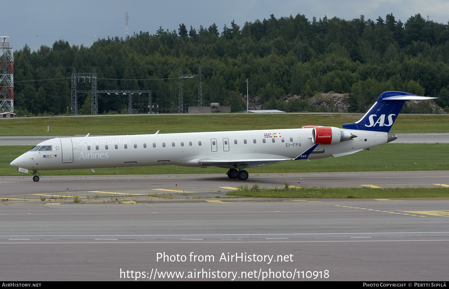 Aircraft Photo of EI-FPA | Bombardier CRJ-900LR (CL-600-2D24) | Scandinavian Airlines - SAS | AirHistory.net #110918