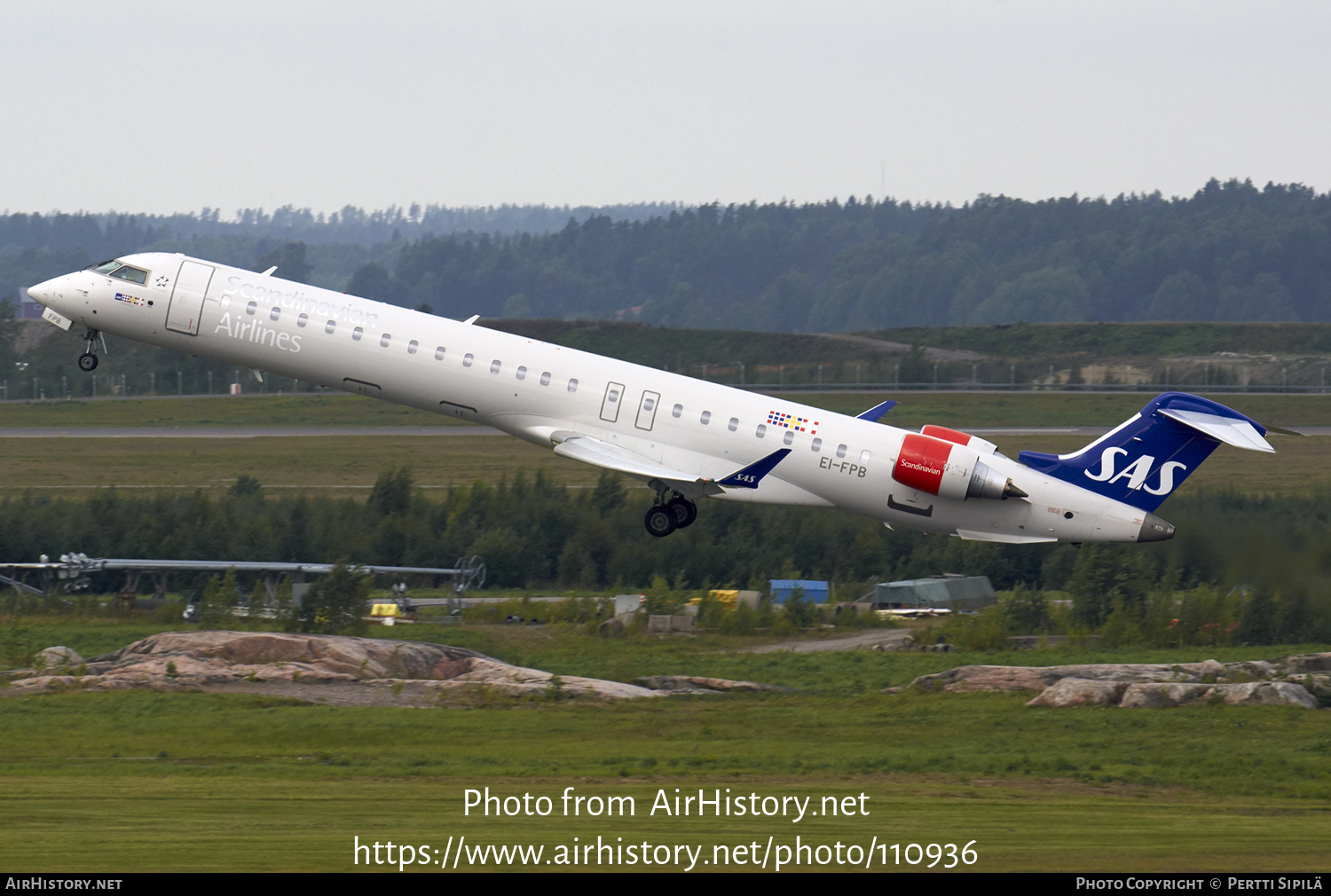 Aircraft Photo of EI-FPB | Bombardier CRJ-900LR NG (CL-600-2D24) | Scandinavian Airlines - SAS | AirHistory.net #110936