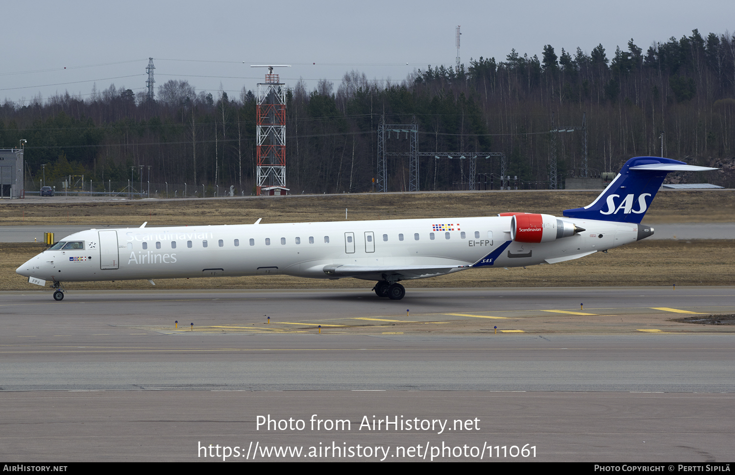 Aircraft Photo of EI-FPJ | Bombardier CRJ-900LR (CL-600-2D24) | Scandinavian Airlines - SAS | AirHistory.net #111061