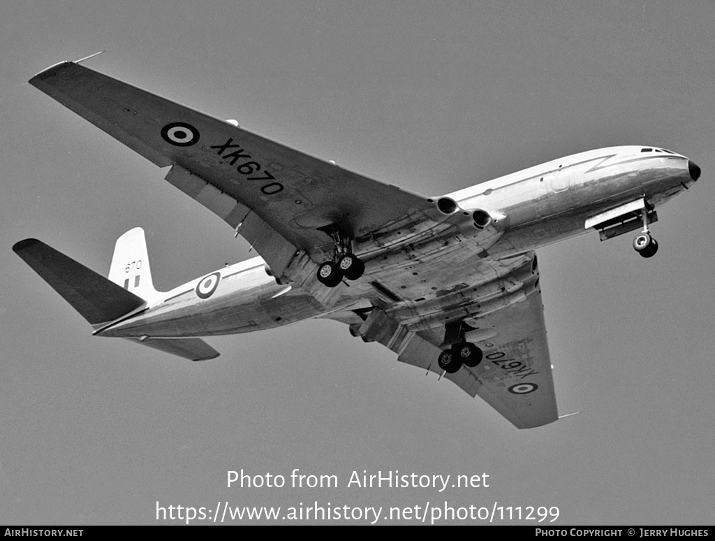 Aircraft Photo of XK670 | De Havilland D.H. 106 Comet C.2 | UK - Air Force | AirHistory.net #111299