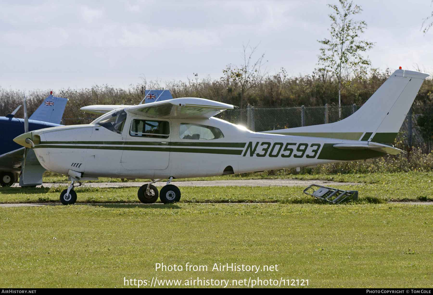 Aircraft Photo of N30593 | Cessna 210L Centurion | AirHistory.net #112121