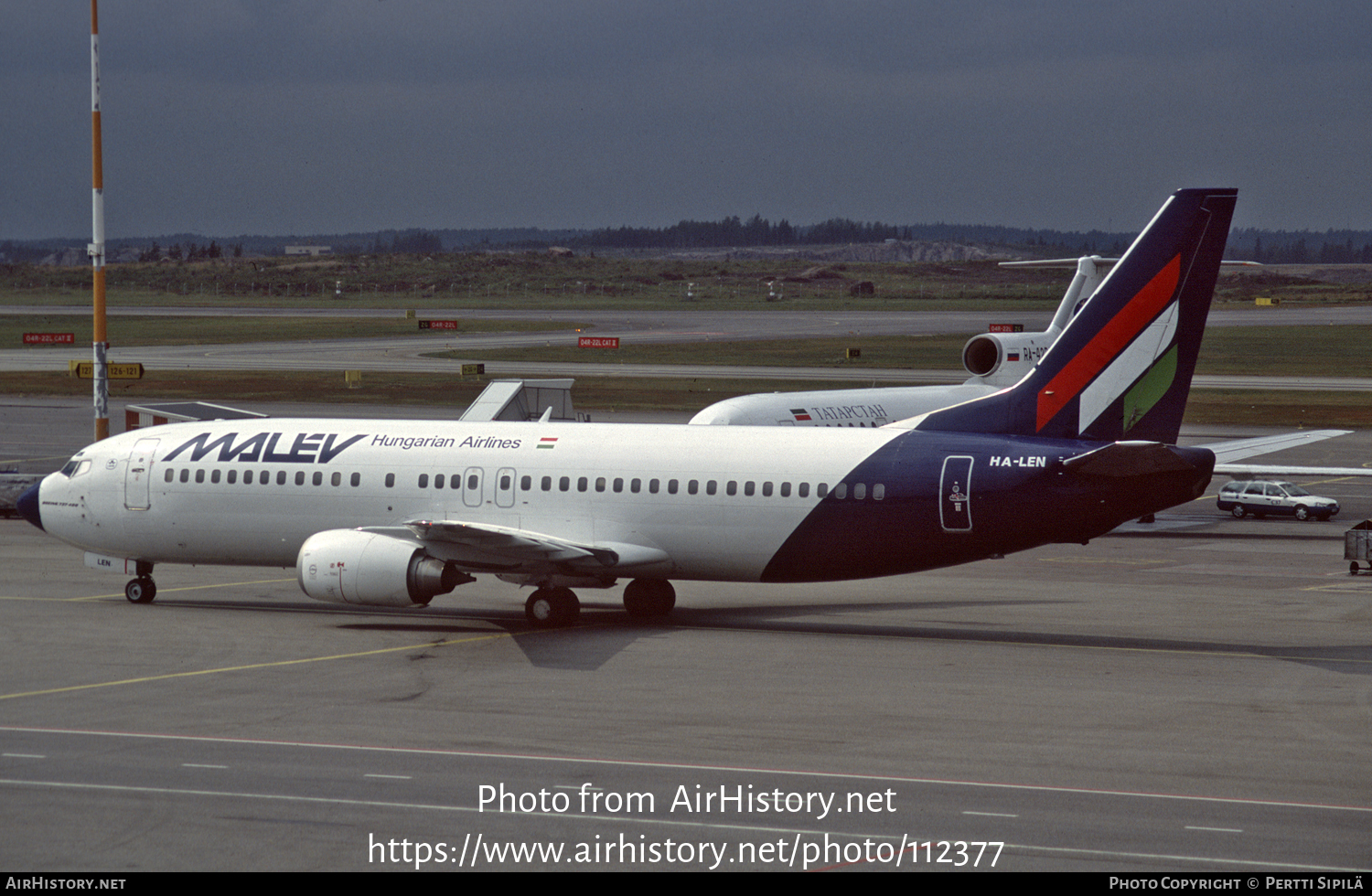 Aircraft Photo of HA-LEN | Boeing 737-4Y0 | Malév - Hungarian Airlines | AirHistory.net #112377