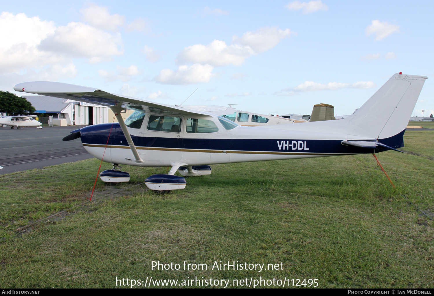 Aircraft Photo of VH-DDL | Cessna 172N Skyhawk A1 | AirHistory.net #112495