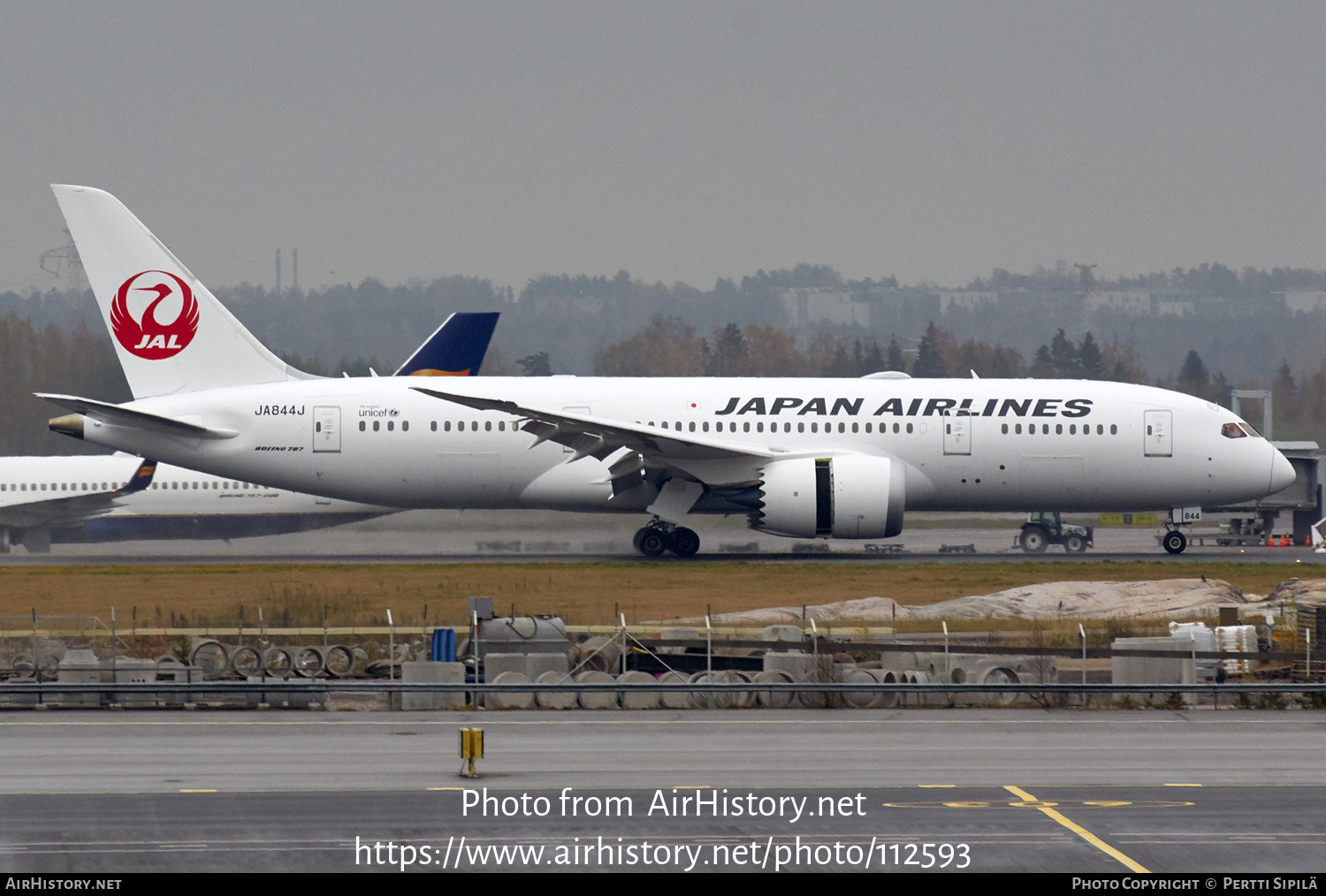 Aircraft Photo of JA844J | Boeing 787-8 Dreamliner | Japan Airlines - JAL | AirHistory.net #112593