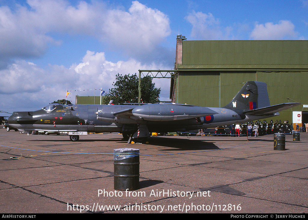 Aircraft Photo of WH872 | English Electric Canberra T17 | UK - Air Force | AirHistory.net #112816