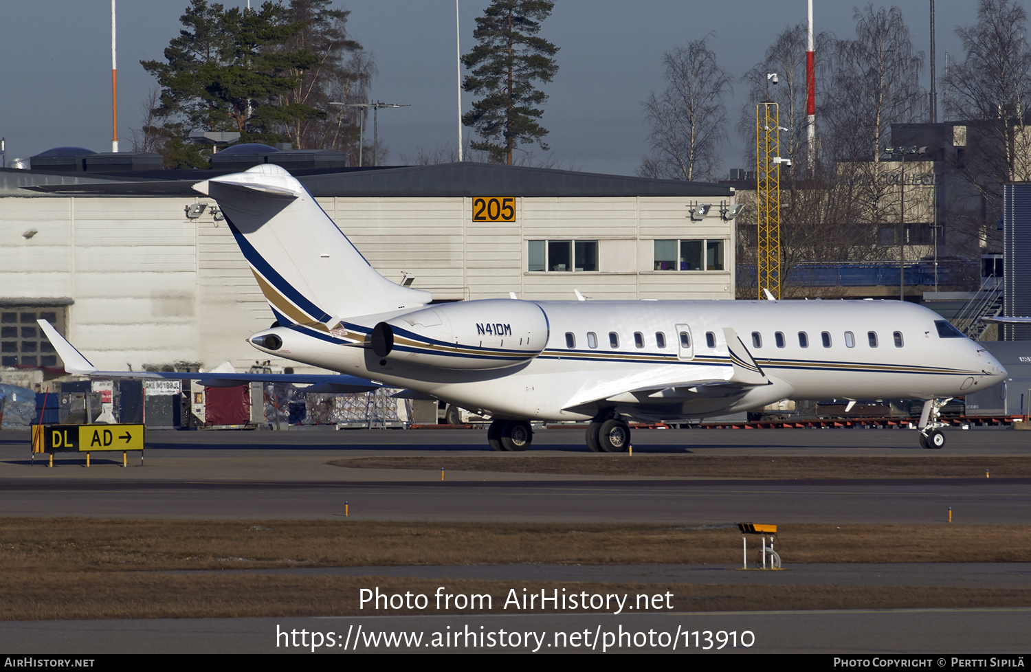 Aircraft Photo of N410M | Bombardier Global 6000 (BD-700-1A10) | AirHistory.net #113910