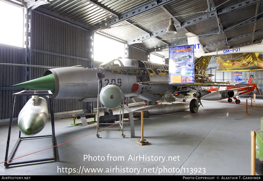 Aircraft Photo of 1209 | Mikoyan-Gurevich MiG-21MF | Slovakia - Air Force | AirHistory.net #113923