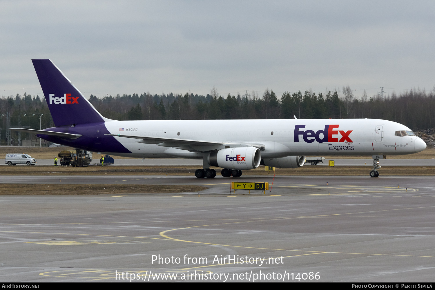 Aircraft Photo of N901FD | Boeing 757-2B7(SF) | FedEx Express - Federal Express | AirHistory.net #114086