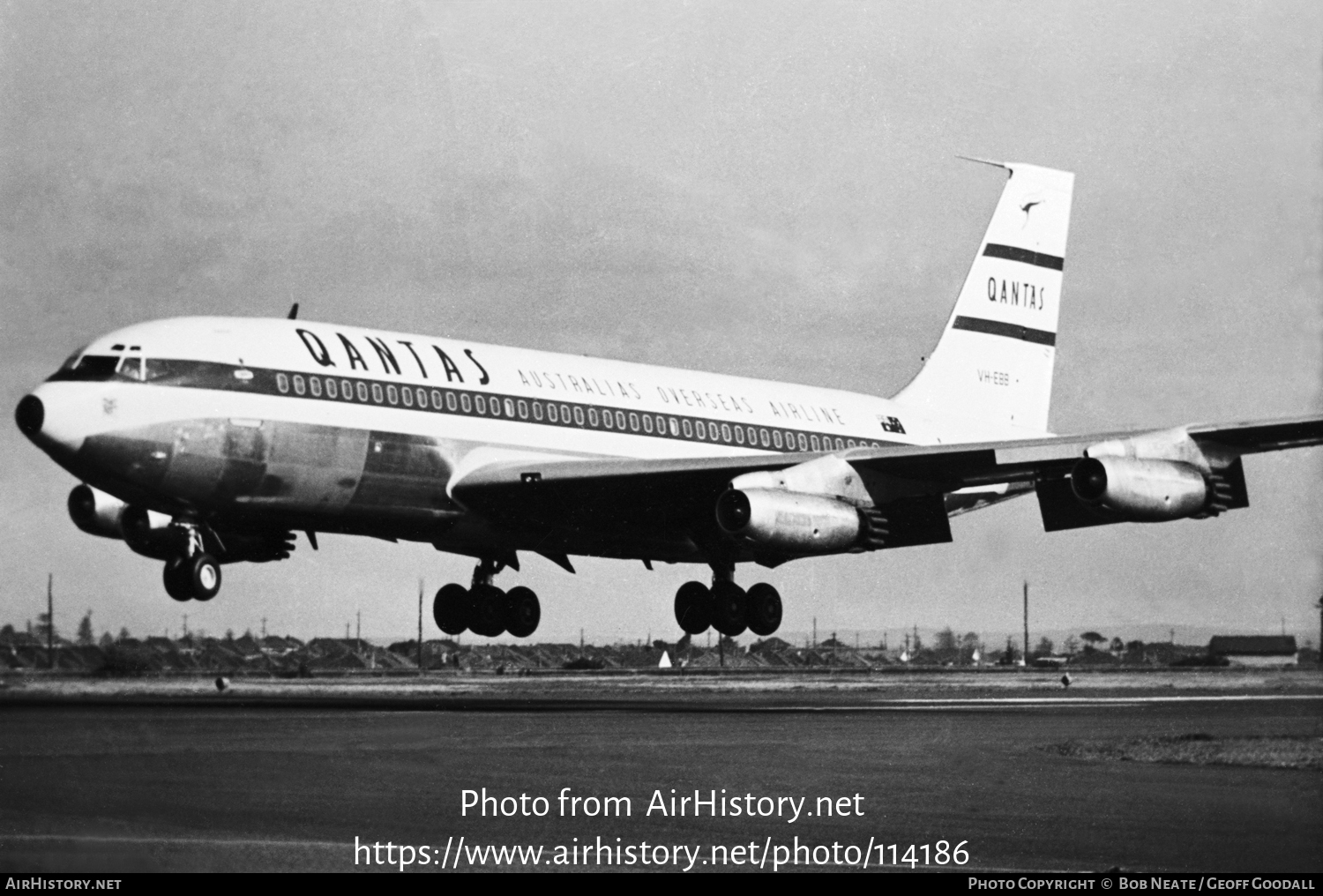 Aircraft Photo of VH-EBB | Boeing 707-138 | Qantas | AirHistory.net #114186