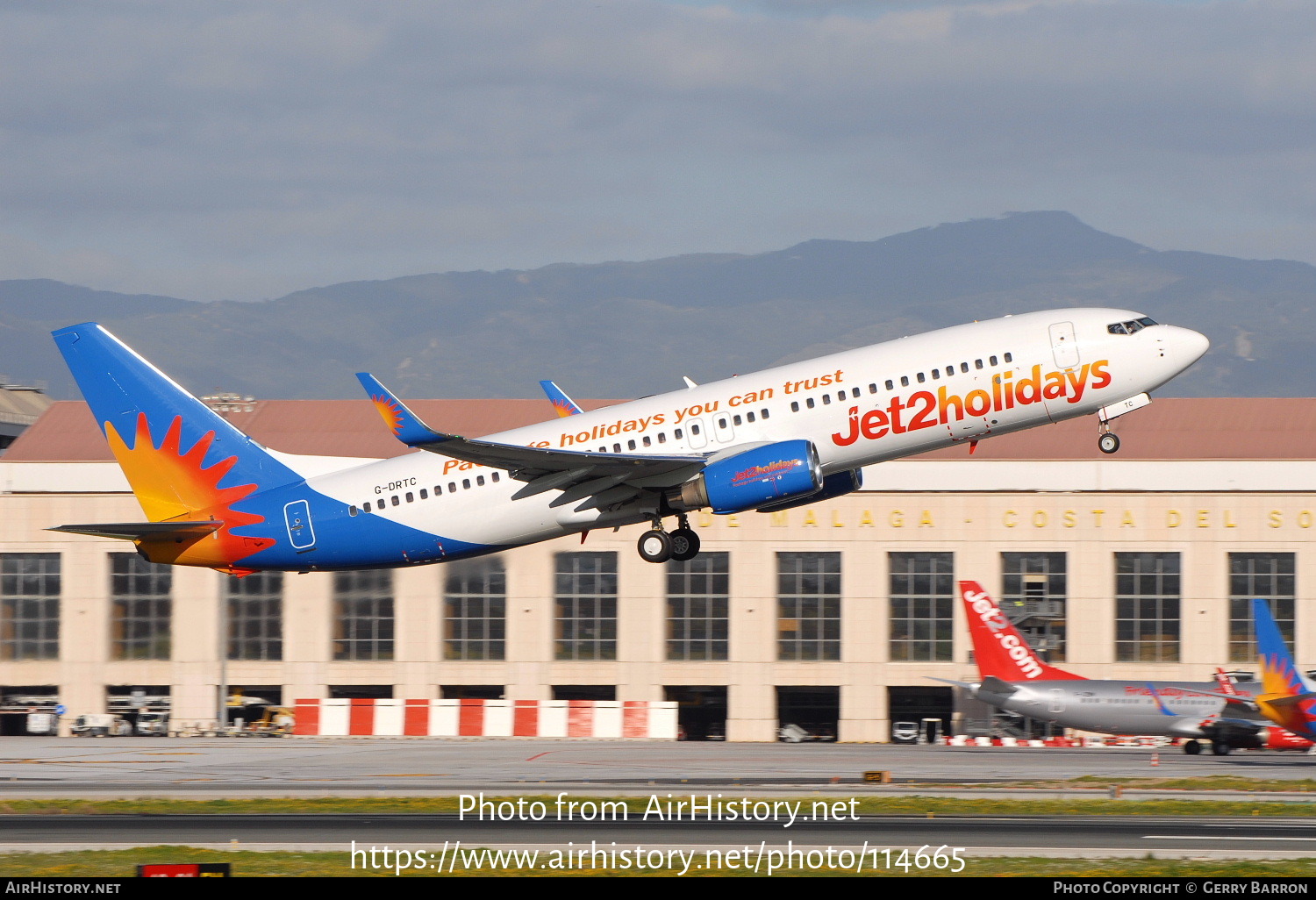 Aircraft Photo of G-DRTC | Boeing 737-808 | Jet2 Holidays | AirHistory.net #114665