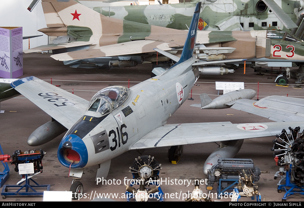 Aircraft Photo of 5316 | North American F-86F Sabre | Portugal - Air ...