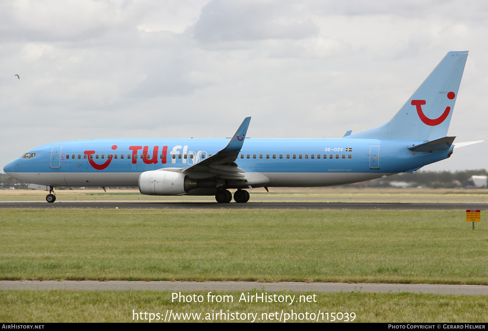 Aircraft Photo of SE-DZV | Boeing 737-804 | TUIfly Nordic | AirHistory.net #115039