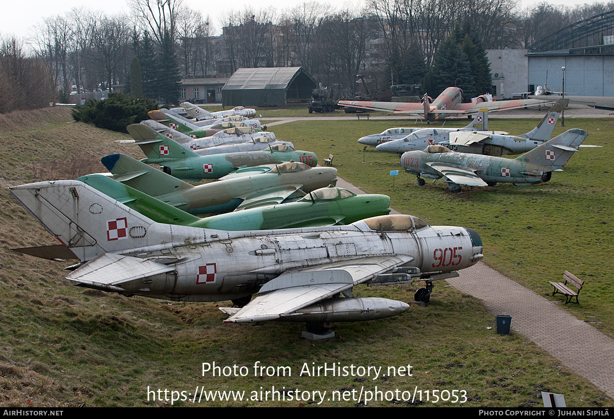 Aircraft Photo of 905 | Mikoyan-Gurevich MiG-19PM | Poland - Air Force | AirHistory.net #115053