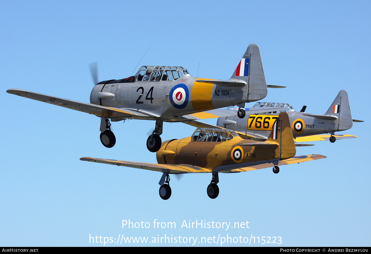 Aircraft Photo of VH-XNZ / NZ1024 | North American AT-6C Harvard IIA | New Zealand - Air Force | AirHistory.net #115223