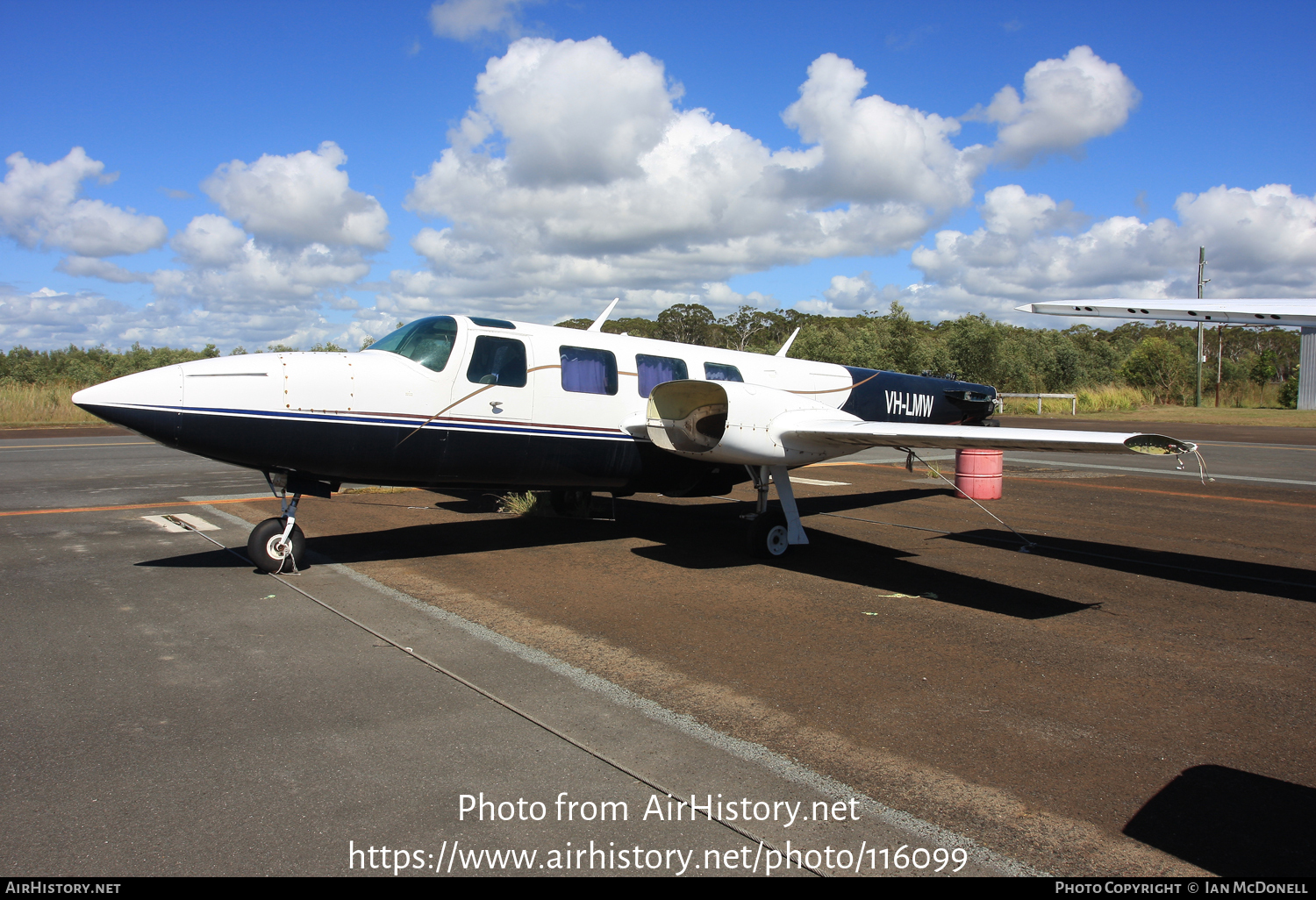 Aircraft Photo of VH-LMW | Piper Aerostar 600A | AirHistory.net #116099