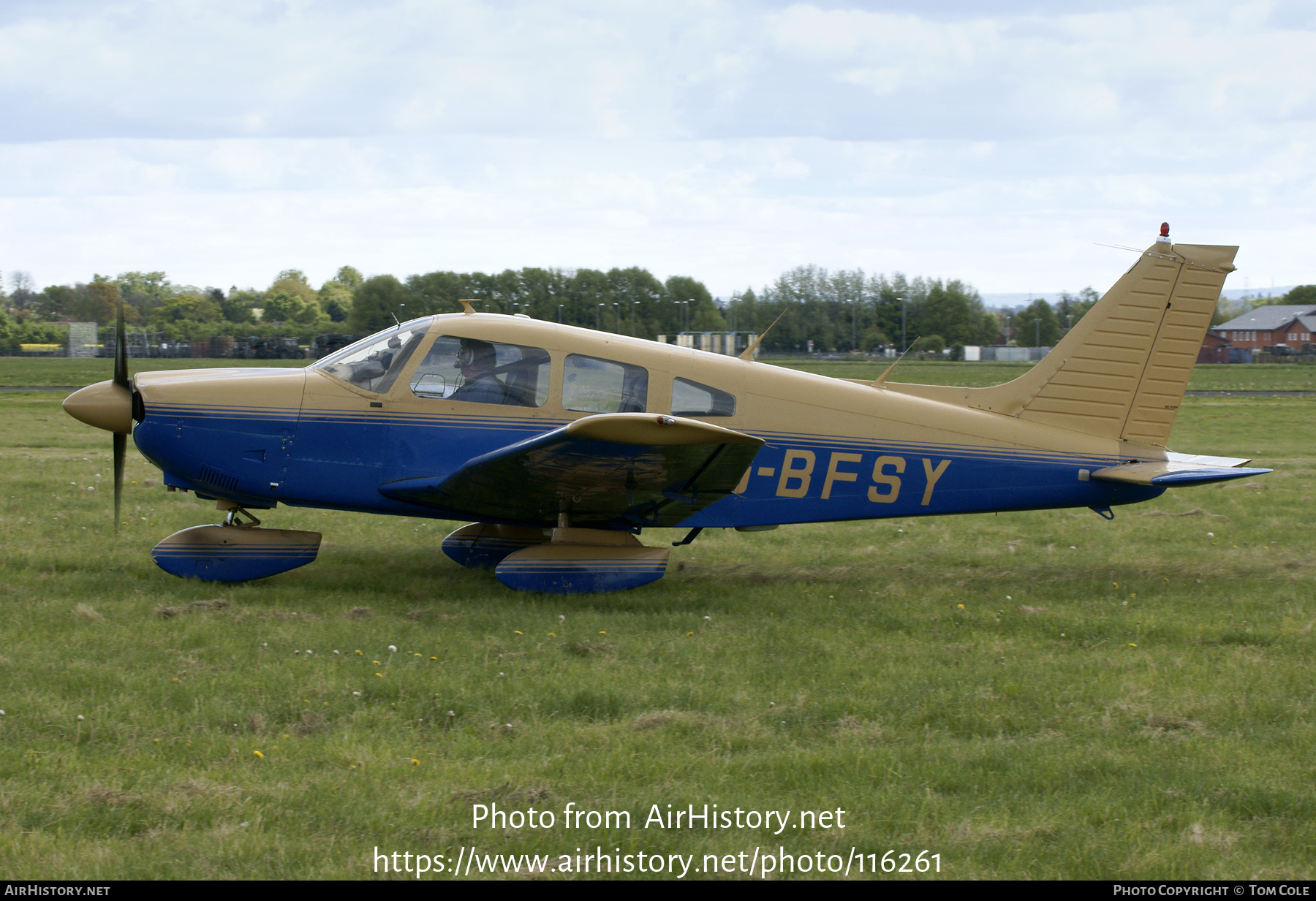 Aircraft Photo of G-BFSY | Piper PA-28-181 Cherokee Archer II | AirHistory.net #116261