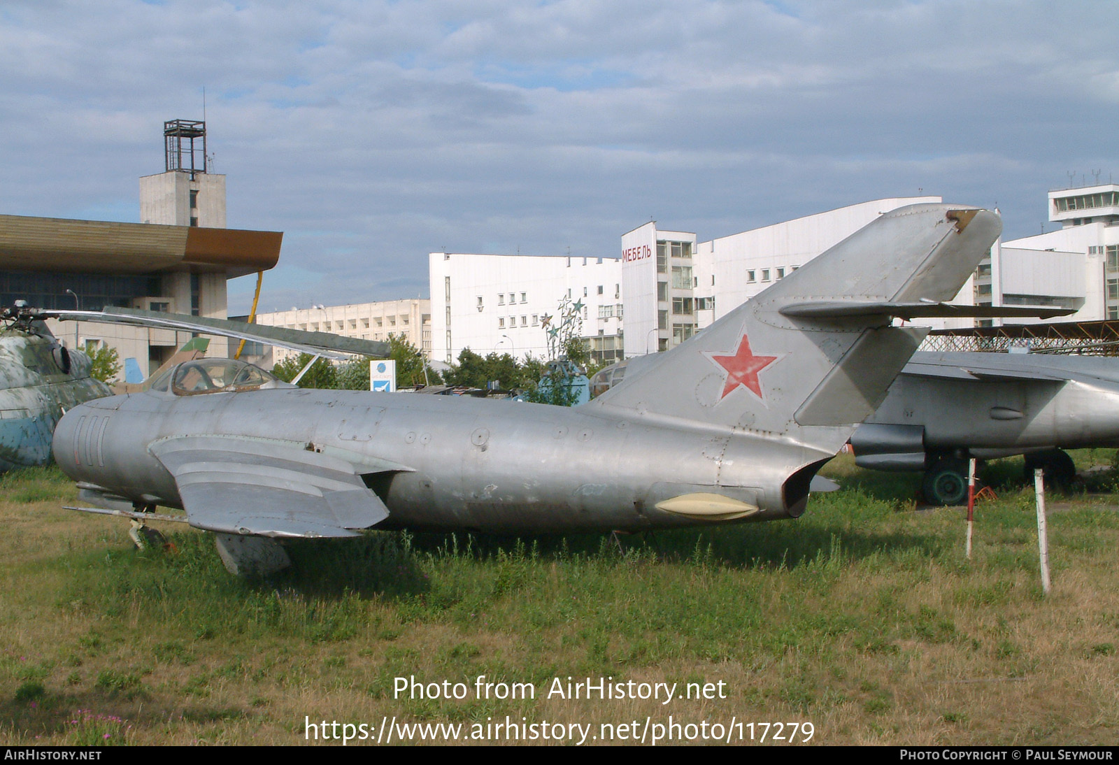 Aircraft Photo of 111 red | Mikoyan-Gurevich MiG-17 | AirHistory.net #117279